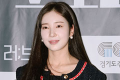 '이용대와 열애설♥' 윤채경, 둘만의 생일파티였나…생일상 포착