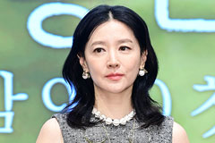이영애, ♥20살 연상 남편과 식사 자리에서 포착…다정한 부부 투샷