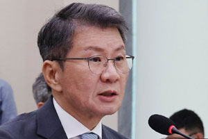정몽규 전 대한축구협회 회장, '선거 공약' 50억 기부 안 했다…청문회서 우물쭈물 못했습니다 시인