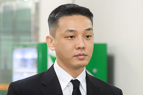 '마약 집유' 유아인, '뱀피르' 복귀 공식화…다시 보는 '승부'·'하이파이브' 성적표