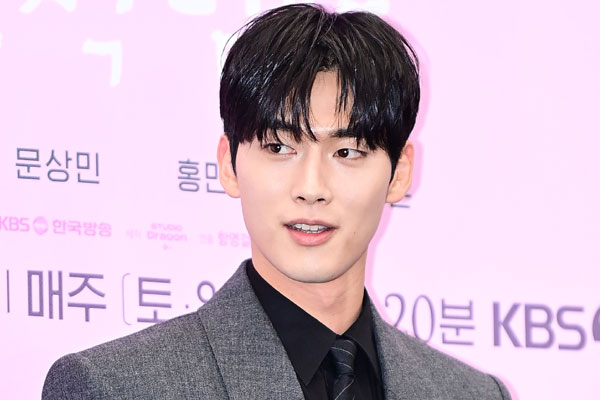 홍민기, 전 여친 '데이트 폭력' 의혹 전면 반박…결별 후 일방적 접근, 스토킹 법적대응