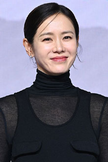 손예진, 미니 원피스 귀여운 줄 알았는데...은근히 치명적