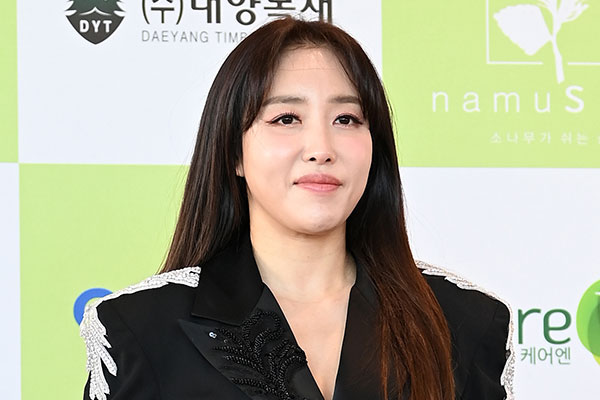 '유부남과 키스' 숙행, 피해자 호소했지만…'상간 의혹' 소송 1심 패소