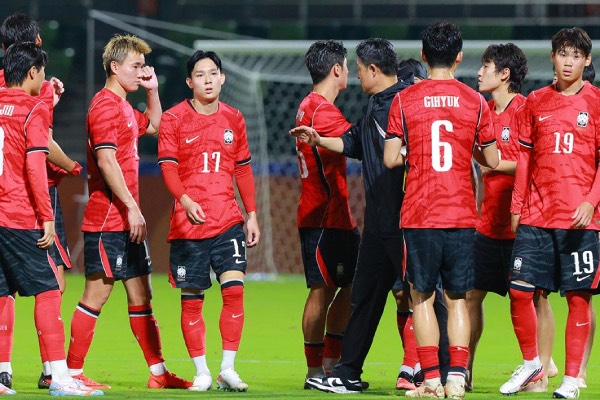 한국 축구, 1경기 치르고 8강행 확정…카타르 2전 전패 탈락으로 韓 준준결승 티켓 획득
