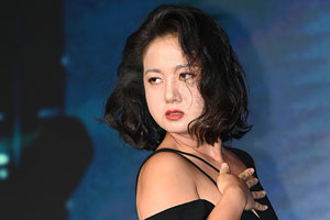 '박나래에 매출 10% 요구' 전 매니저들, 오늘 첫 공판…공동공갈 혐의