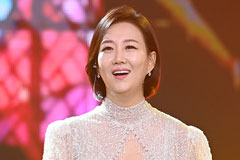 '친모 절연' 장윤정, 父 최초 공개…"가족 없는 줄 알더라"