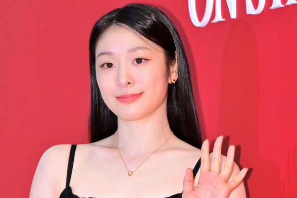 '고우림♥' 김연아, 한 달 만에 또 '임신설'…아기 곰인형 사진에도 혹시? 들썩