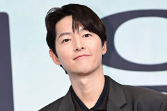 송중기♥케이티, 이탈리아서 뭐 하나 했더니…"올리브 수확해 오일 선물"
