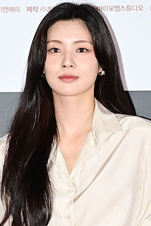 '♥이광수 9년 열애' 이러니 반하지…이선빈, 물오른 청순 미모
