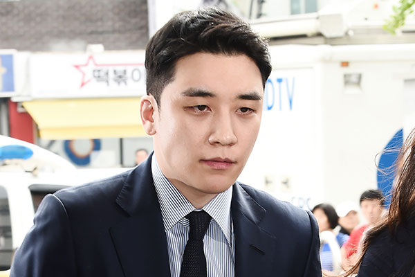 '예비 아빠' 승리, 알고 보니 이미 유부남…20대 아내와 혼인신고 마쳤다
