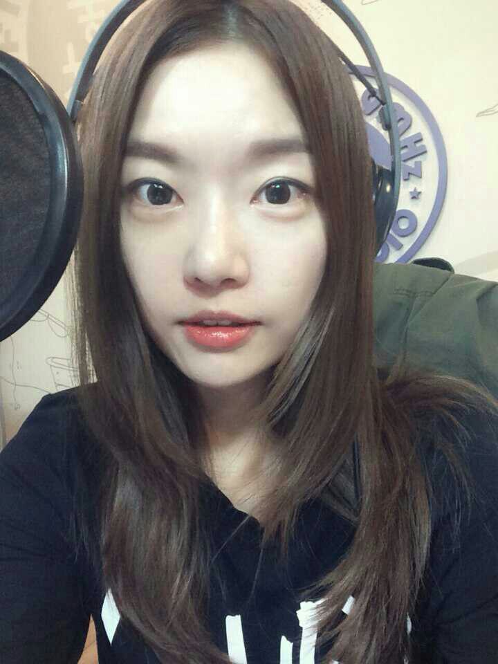 레이디제인이 라디오 DJ로 데뷔한 설레는 소감을 전했다. ⓒ 레이디제인 트위터