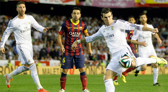 레알 마드리드의 가레스 베일이 바르셀로나와 치른 국왕컵 결승전에서 후반 38분 극적인 결승골을 터뜨리며 팀에 우승컵을 안겼다. ⓒ 레알 마드리드 홈페이지 캡쳐