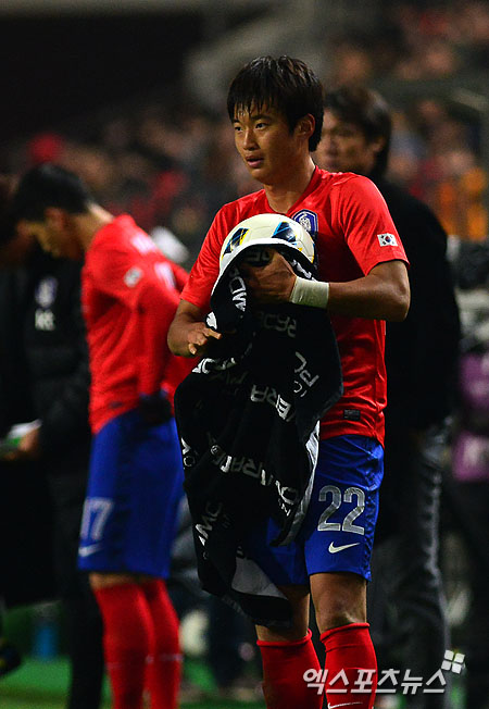 김진수가 오른쪽 다리 부상으로 결국 브라질행 비행기에 오르지 못했다. ⓒ 엑스포츠뉴스DB