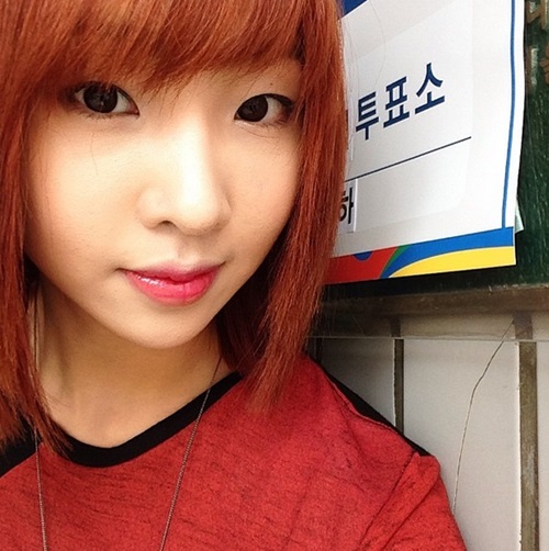 투애니원의 공민지가 생애 첫 투표 인증사진을 공개했다. ⓒ 공민지 인스타그램