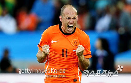 아르옌 로벤이 맹활약한 네덜란드가 웨일스를 2-0으로 완파했다. ⓒ Gettyimages/멀티비츠