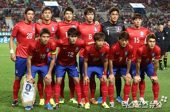 한국 축구대표팀이 6월 FIFA랭킹에서 두 단계 떨어진 57위를 기록했다. ⓒ 엑스포츠뉴스DB