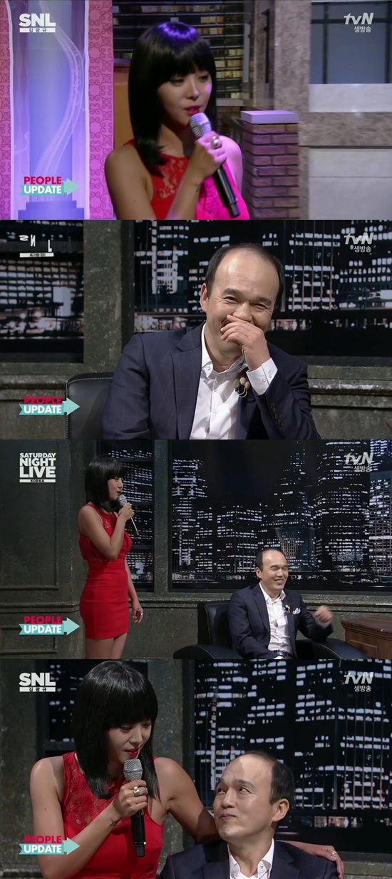 'SNL 코리아' 나르샤가 김광규를 위해 노래를 불렀다 ⓒ tvN 방송화면