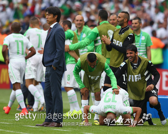 홍명보 감독이 축구인생 최대 위기에 놓였다. 마지막 벨기에전 해답은 알제리에서 찾아야 한다. ⓒ Gettyimages/멀티비츠