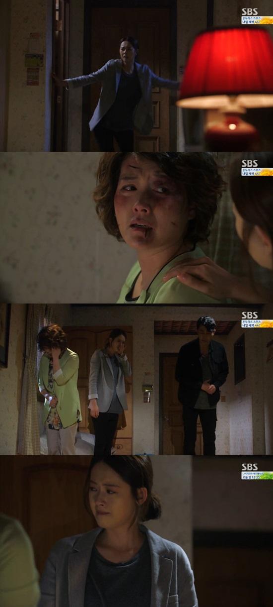 '너희들은 포위됐다' 오영실이 폭행을 당했다.ⓒ SBS '너희들은 포위됐다' 방송화면