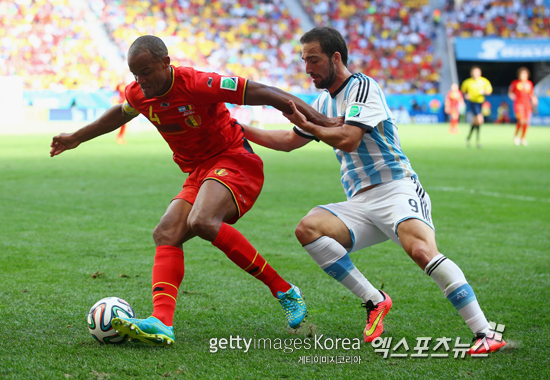 콤파니가 아르헨티나를 상대로 뛰어난 활약을 펼쳤다 ⓒ Gettyimages/멀티비츠