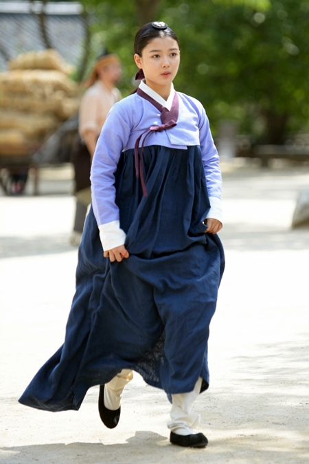 드라마 '비밀의 문'의 김유정이 첫 촬영을 시작했다. ⓒ SBS