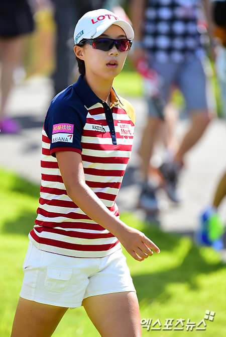 KLPGA 한화금융 클래식 2014 3라운드에서 경기를 펼치고 있는 김효주 ⓒ 엑스포츠뉴스 김한준 기자