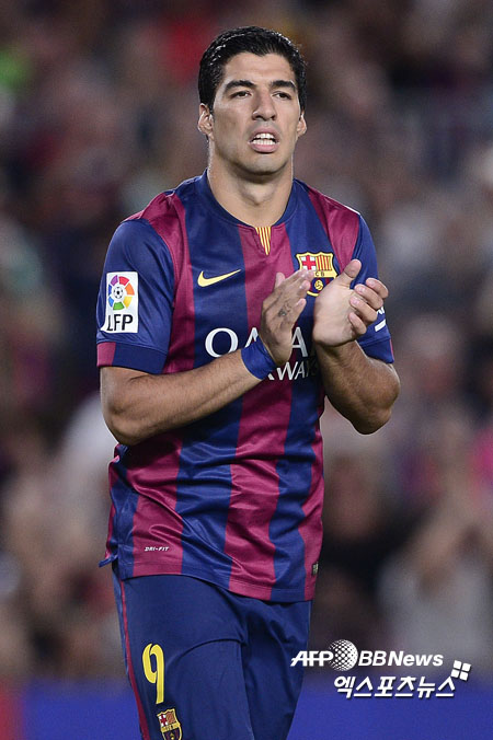 FC바르셀로나의 공격수 루이스 수아레스가 비공식경기 감페르컵을 통해 이적 후 첫 선을 보였다. ⓒAFPBBNews = News1 