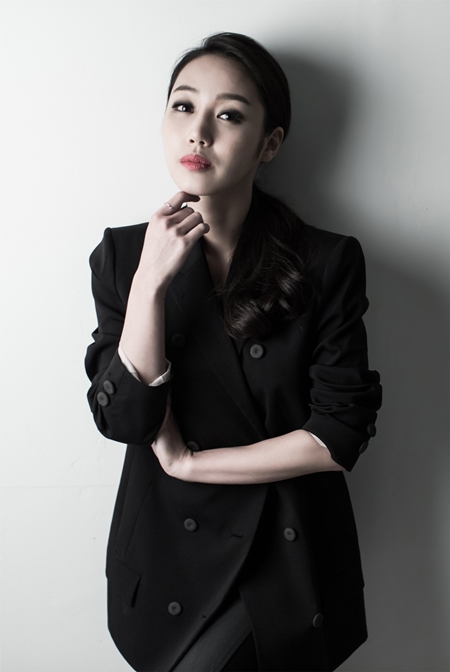배우 서은아가 버스커버스커 장범준의 '어려운 여자' 뮤직비디오에 출연한 이후 관심을 모으고 있다. ⓒ 에이로드엔터테인먼트
