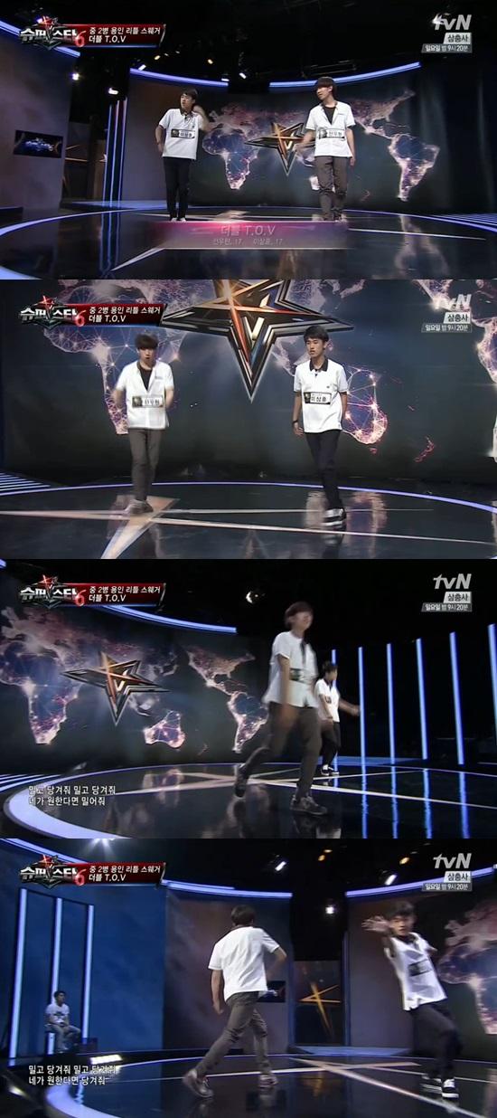 '슈퍼스타K6' 중2 더블 T.OV가  지역 예선을 통과했다. ⓒ M-net '슈퍼스타K6' 방송화면