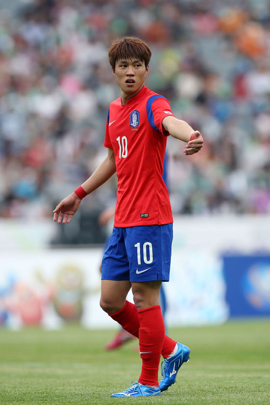 아시안게임 축구대표팀의 공격수 김승대가 10일 안산와스타디움에서 열린 UAE와의 비공개 평가전에서 결승골을 터뜨렸다. 사진은 지난 6월 쿠웨이트와 평가전 모습. ⓒ 대한축구협회 제공