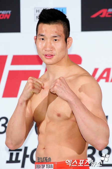 종합격투기 UFC 임현규가 일본에서 열린 UFC FIGHT NIGHT 52 웰터급에서 일본의 사토 다케노리에게 TKO 승리를 거뒀다 ⓒ 엑스포츠뉴스