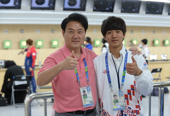 이종현 SBS 해설위원-김청용 선수 ⓒ SBS