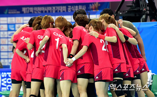 한국 여자 핸드볼 대표팀이 일본을 꺾고 4년 만에 정상에 올랐다. ⓒ 인천 권혁재 기자 