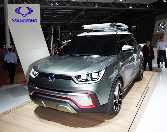 쌍용자동차가 차세대 전략 모델로 개발해 온 'X100'의 양산형 콘셉트카인 'XIV-Adventure'를 '2014 파리모터쇼'에서 세계 최초로 공개했다. ⓒ 쌍용자동차