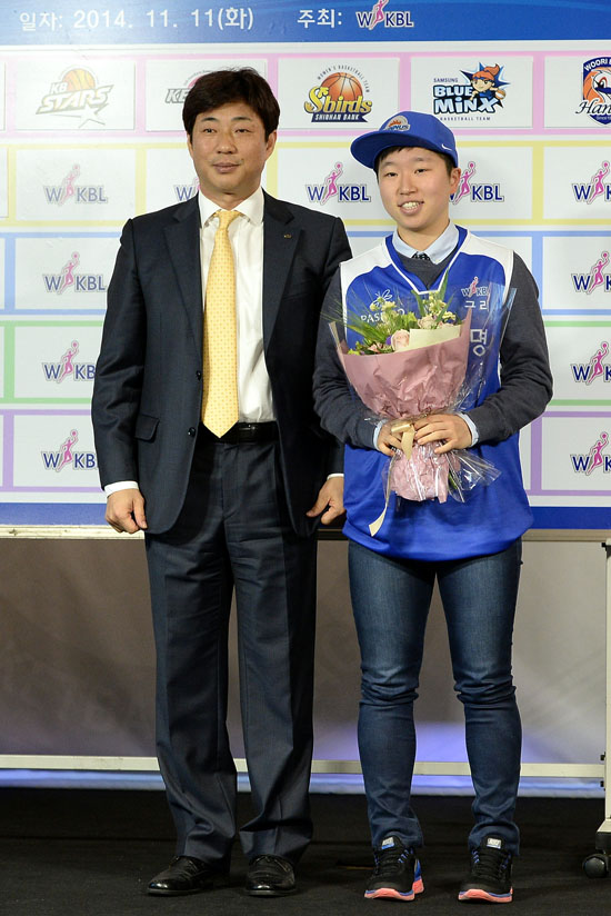 2015 신인드래프트 1순위 안혜지 ⓒ WKBL 제공