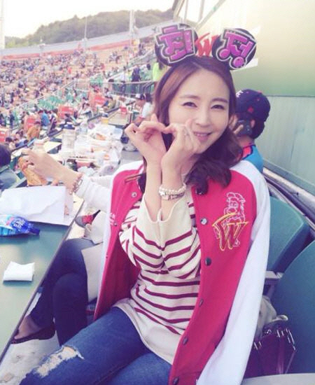 나윤희 기상캐스터 SK 최정 ⓒ 나윤희 기상캐스터 페이스북