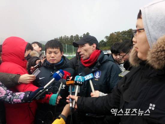 아르무아 대표팀 코치 ⓒ 엑스포츠뉴스=김형민 기자