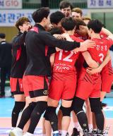 한국전력 '대한항공의 우승을 막았어'[포토]