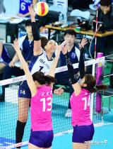 어나이 '더 높은 타점에서'[포토]