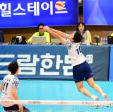 나경복 '몸을 날려 받는다'[포토]