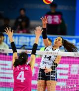 어나이 '살짝~'[포토]