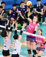 루시아 '연타로 살짝'[포토]