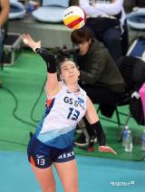 러츠 '공의 방향은 어디?'[포토]