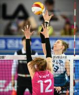 러츠 '내가 더 높지'[포토]