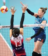 러츠 '대각선 반대로'[포토]