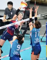 디우프 '손에 제대로 걸렸어'[포토]