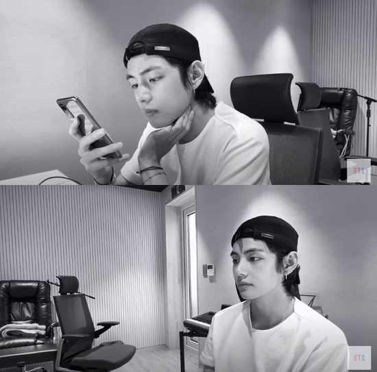 방탄소년단 뷔, 유튜브 라이브서 '생얼'로 등장…'이 미모 실화?'