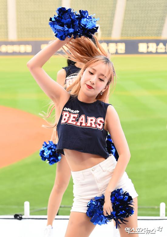 치어리더 임수지 'S라인 강조되는 안무'[엑's HD포토]