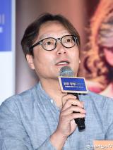 인사말하는 위성신 감독[엑's HD포토]