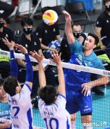 알렉스 '내가 더 높아'[포토]